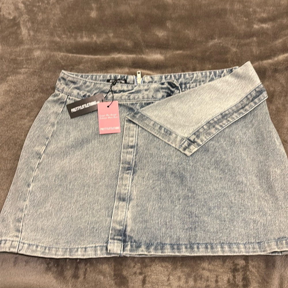 Size 10 pretty little thing shape wear mini skirt